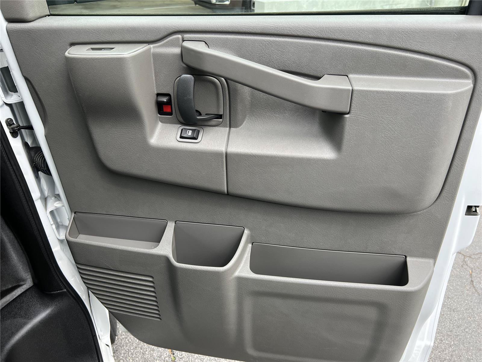 New 2025 GMC Savana 3500 w/ Power Convenience Package RWD image 14