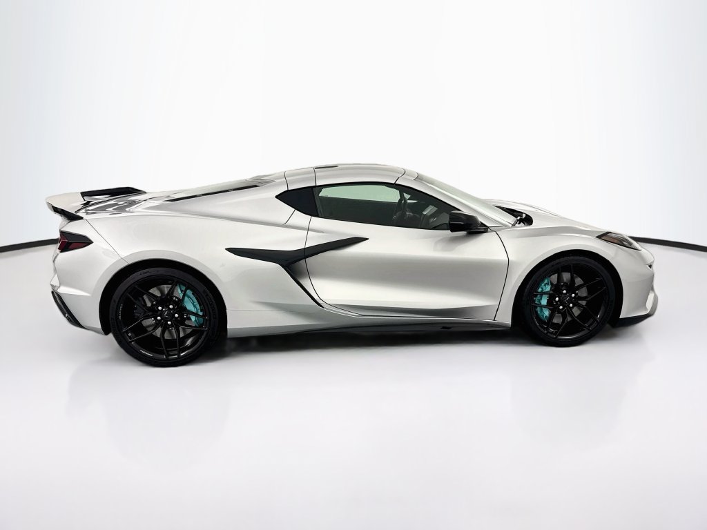 Used 2026 Chevrolet Corvette Z06 RWD image 36