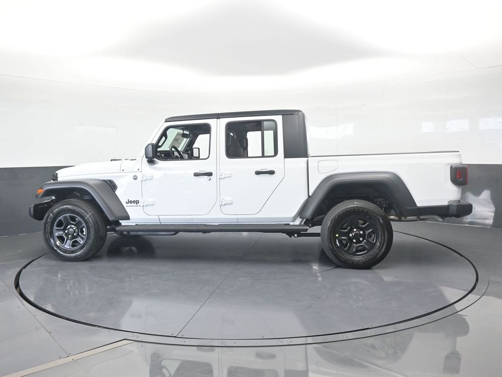 New 2026 Jeep Gladiator Sport AWD/4WD image 3