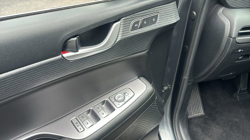 Used 2024 Hyundai Palisade Limited image 14