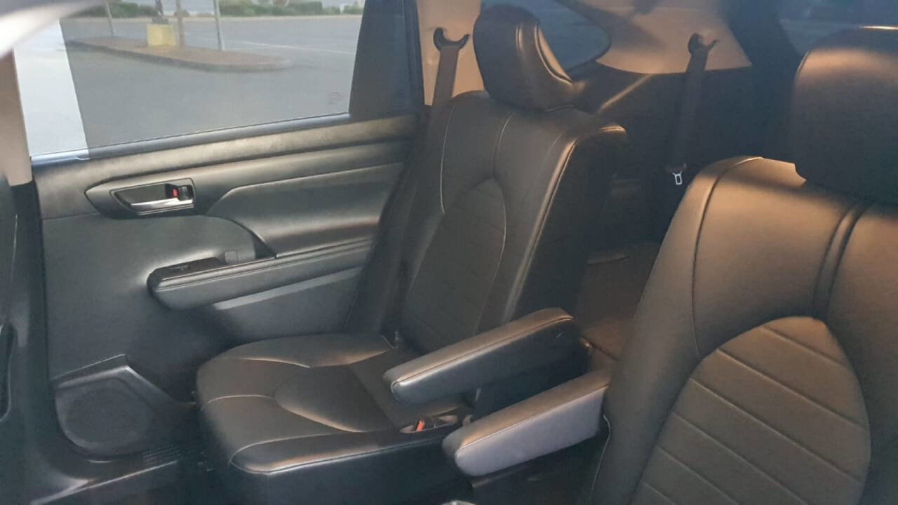 Used 2021 Toyota Highlander XLE image 55