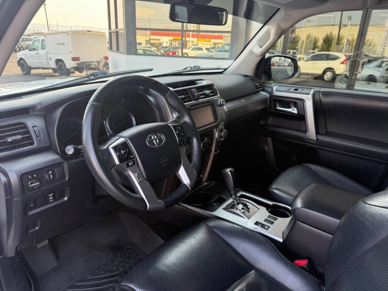 Used 2014 Toyota 4Runner SR5 image 14