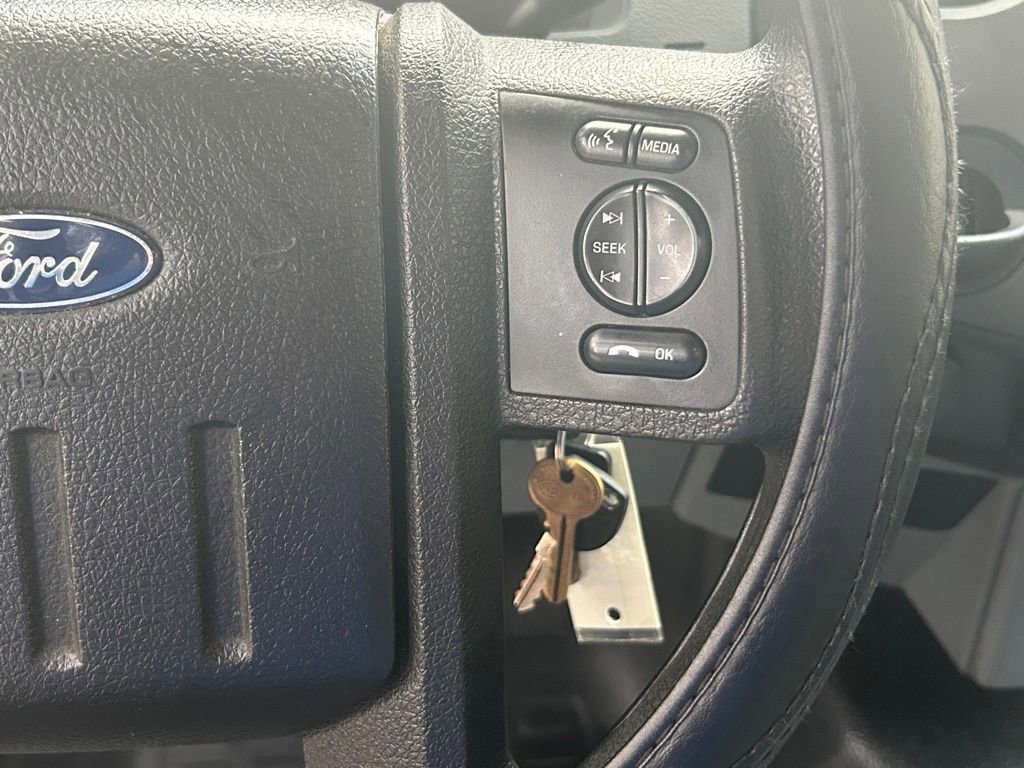 Used 2016 Ford F550 2WD Regular Cab Super Duty image 29