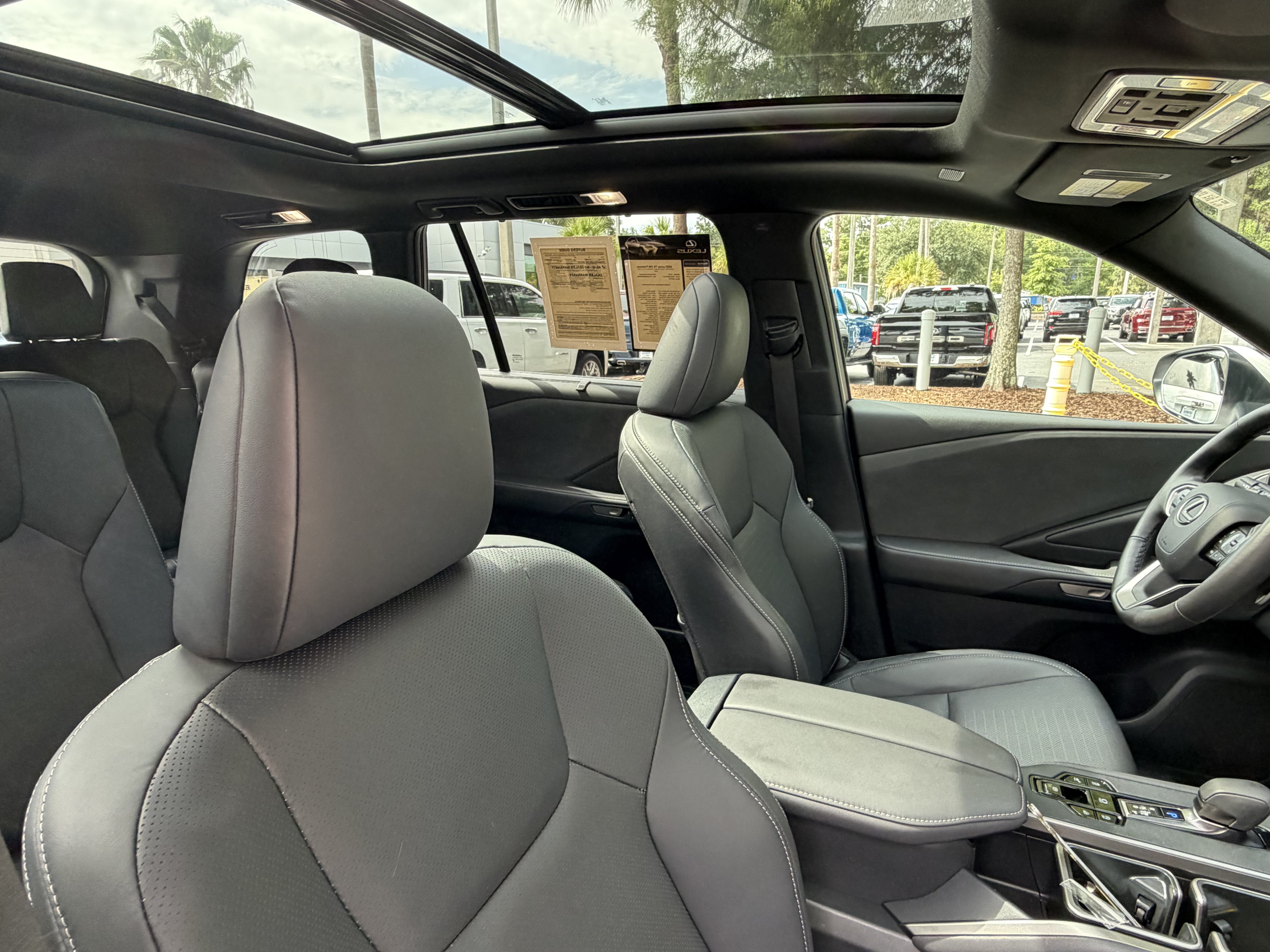 Used 2025 Lexus TX 350 AWD w/ Technology Package image 45