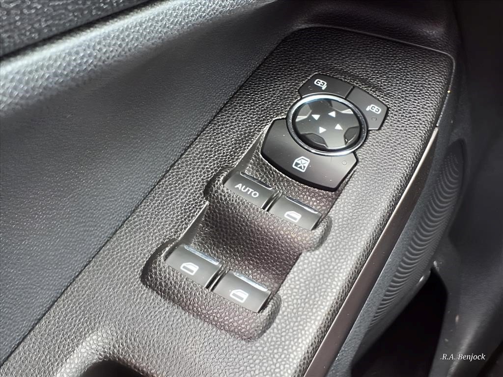 Used 2021 Ford EcoSport SE AWD/4WD image 15