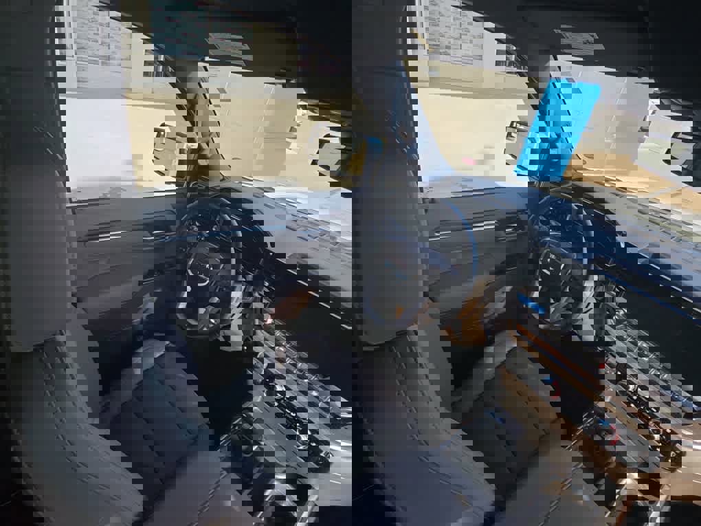 Used 2025 GMC Sierra 1500 SLT w/ SLT Premium Package image 19