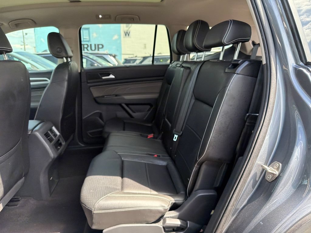 Used 2023 Volkswagen Atlas SE w/ Panoramic Sunroof Package FWD image 30