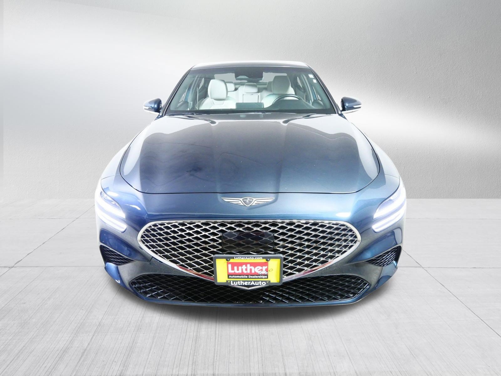 Used 2024 Genesis G70 2.5T AWD/4WD image 2