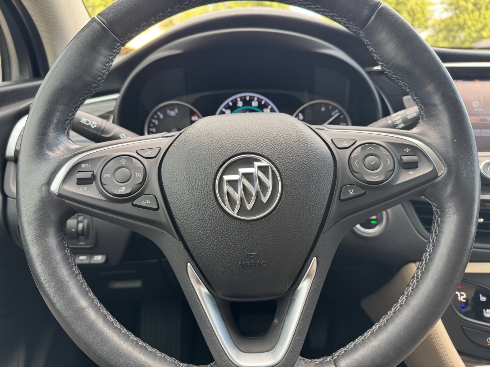 Used 2019 Buick Envision Premium w/ Driver Confidence Package image 9