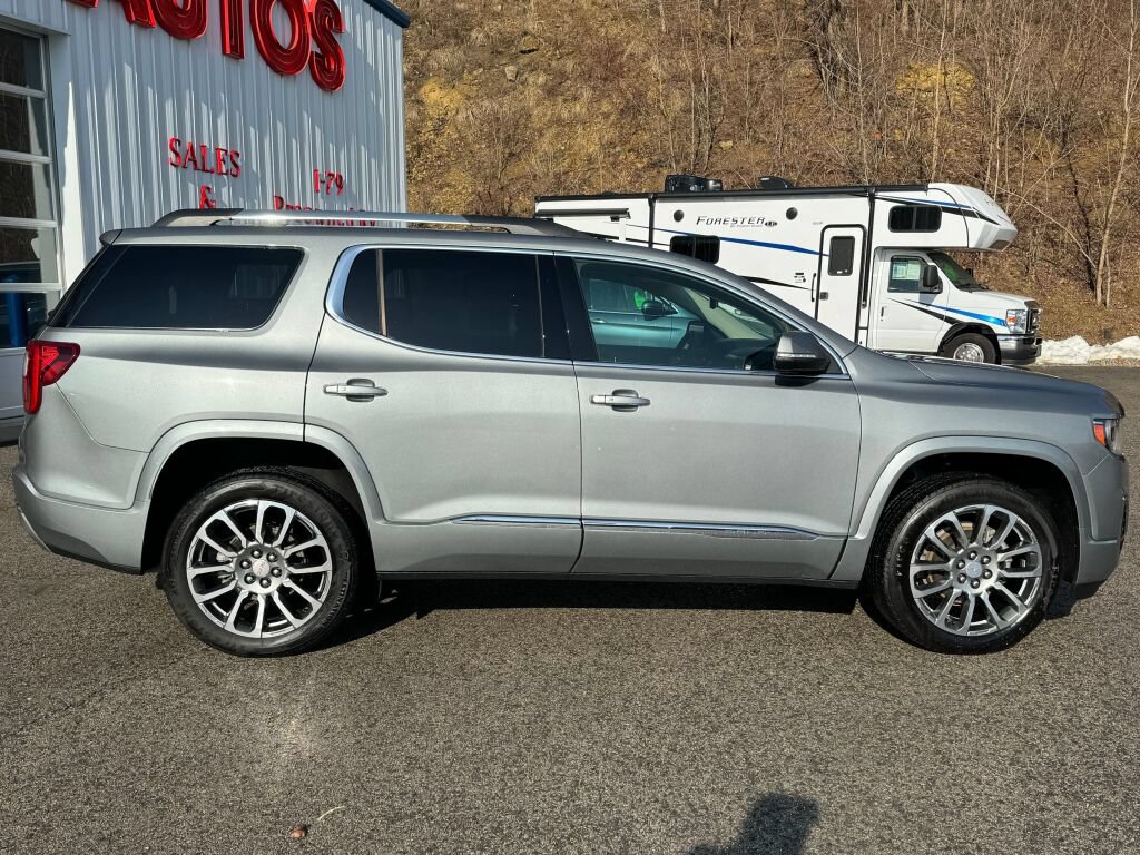 Used 2023 GMC Acadia Denali w/ Denali Technology Package AWD/4WD image 8