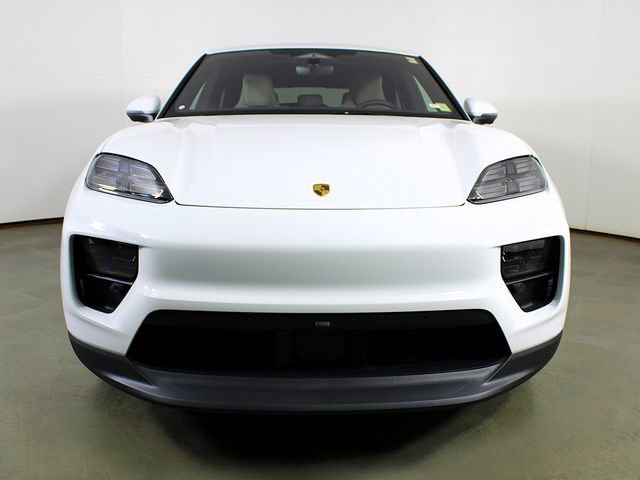 New 2026 Porsche Macan 4 Electric AWD/4WD image 8