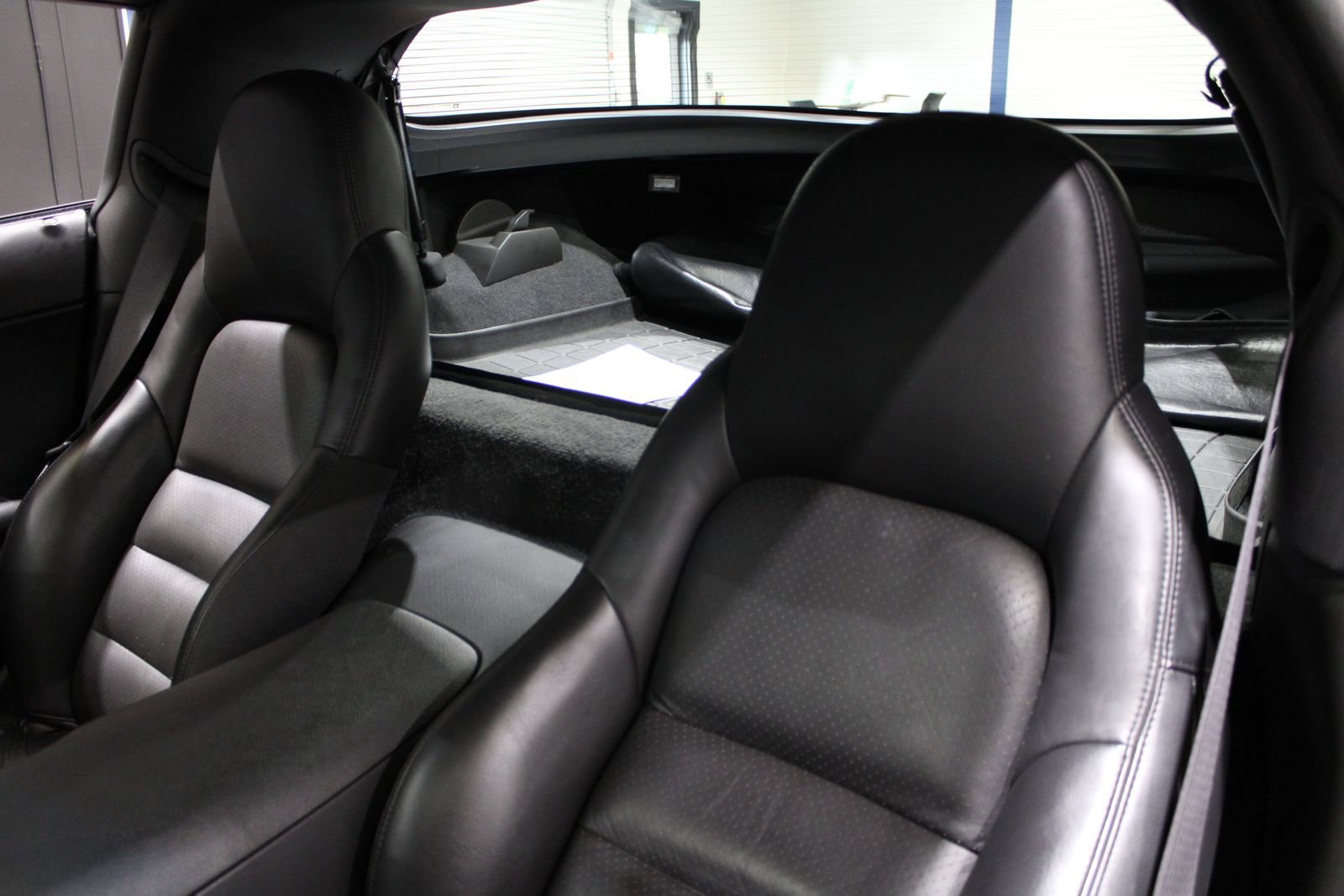 Used 2009 Chevrolet Corvette Coupe w/ Preferred Equipment Group image 19