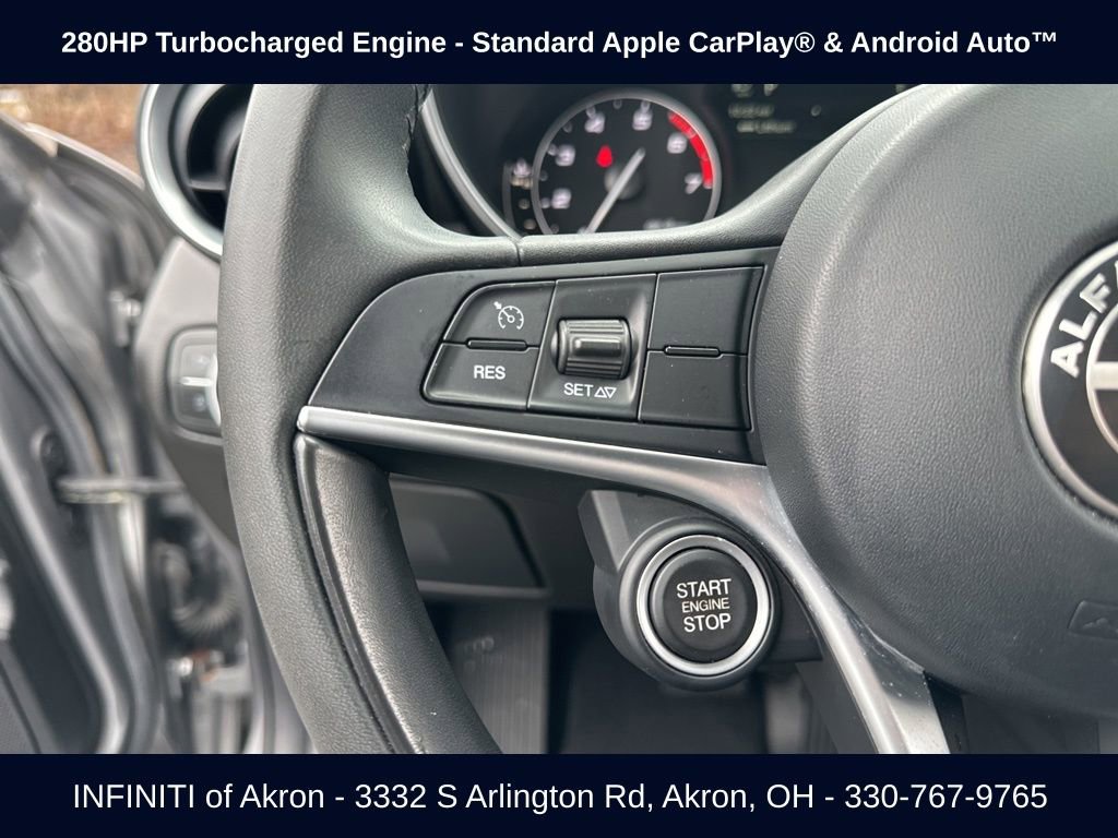 Used 2018 Alfa Romeo Giulia AWD image 4