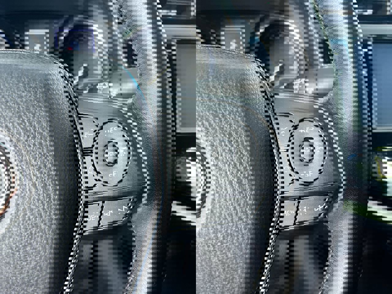 Used 2020 Toyota Camry SE image 17