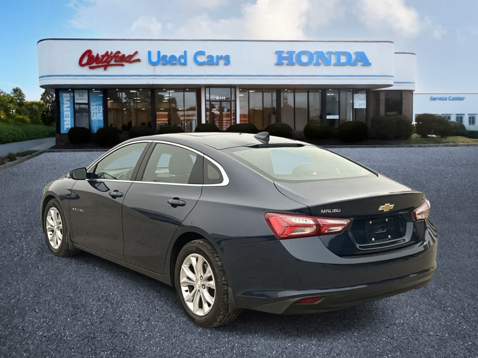 Used 2020 Chevrolet Malibu LT FWD image 3