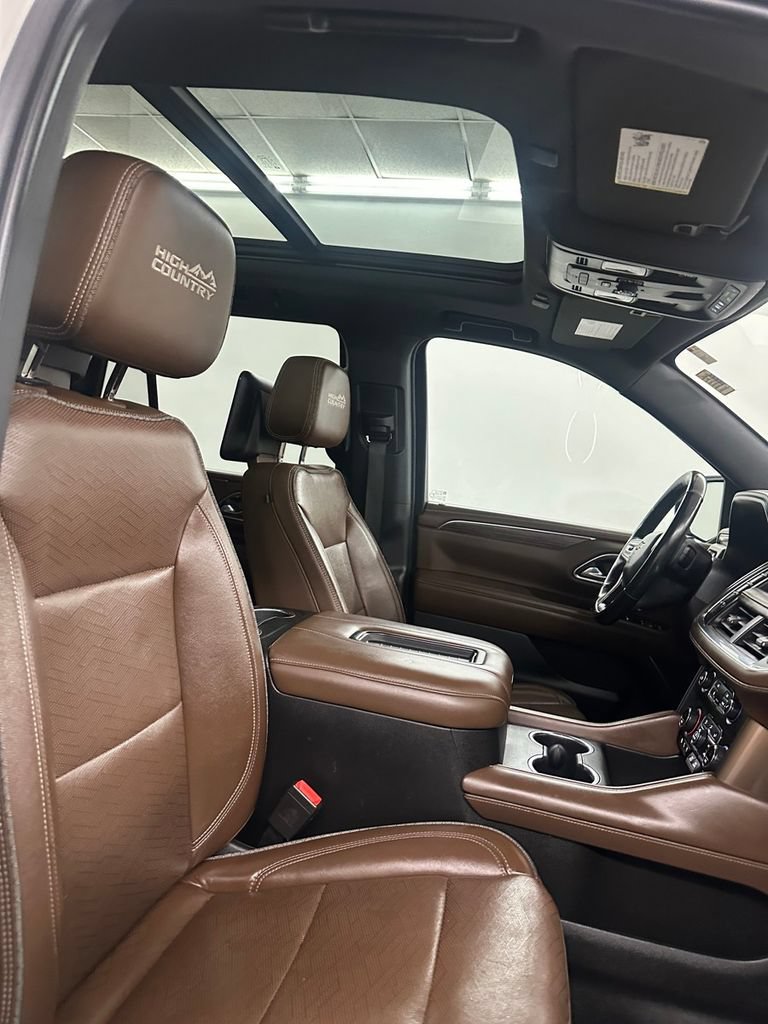 Used 2021 Chevrolet Tahoe High Country w/ Premium Package AWD/4WD image 42
