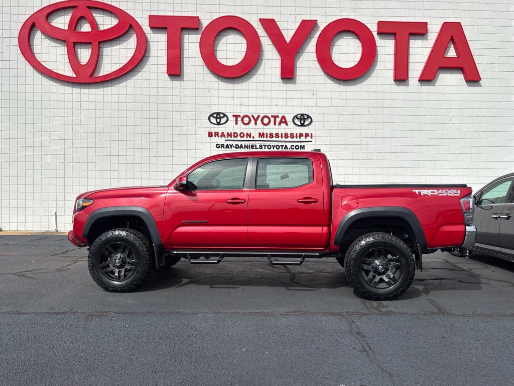 Used 2021 Toyota Tacoma TRD Off-Road AWD/4WD image 5