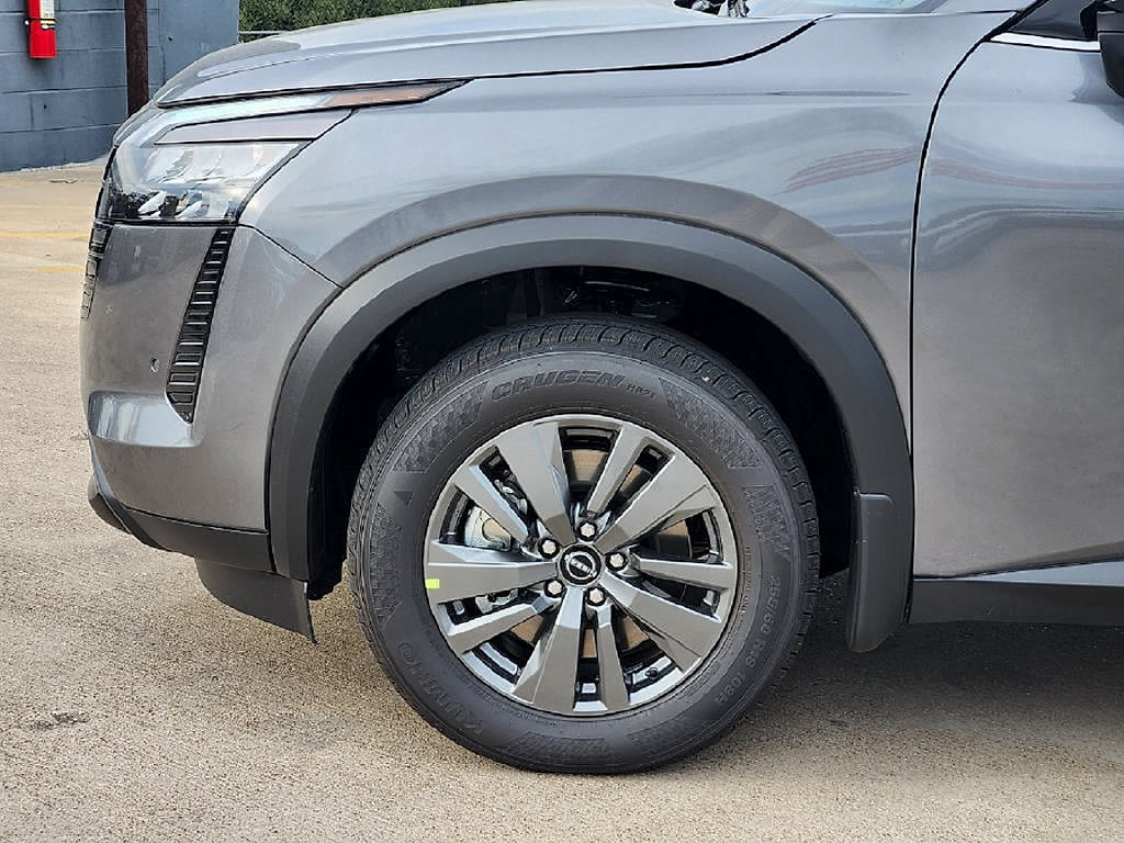 New 2026 Nissan Pathfinder SV FWD image 9