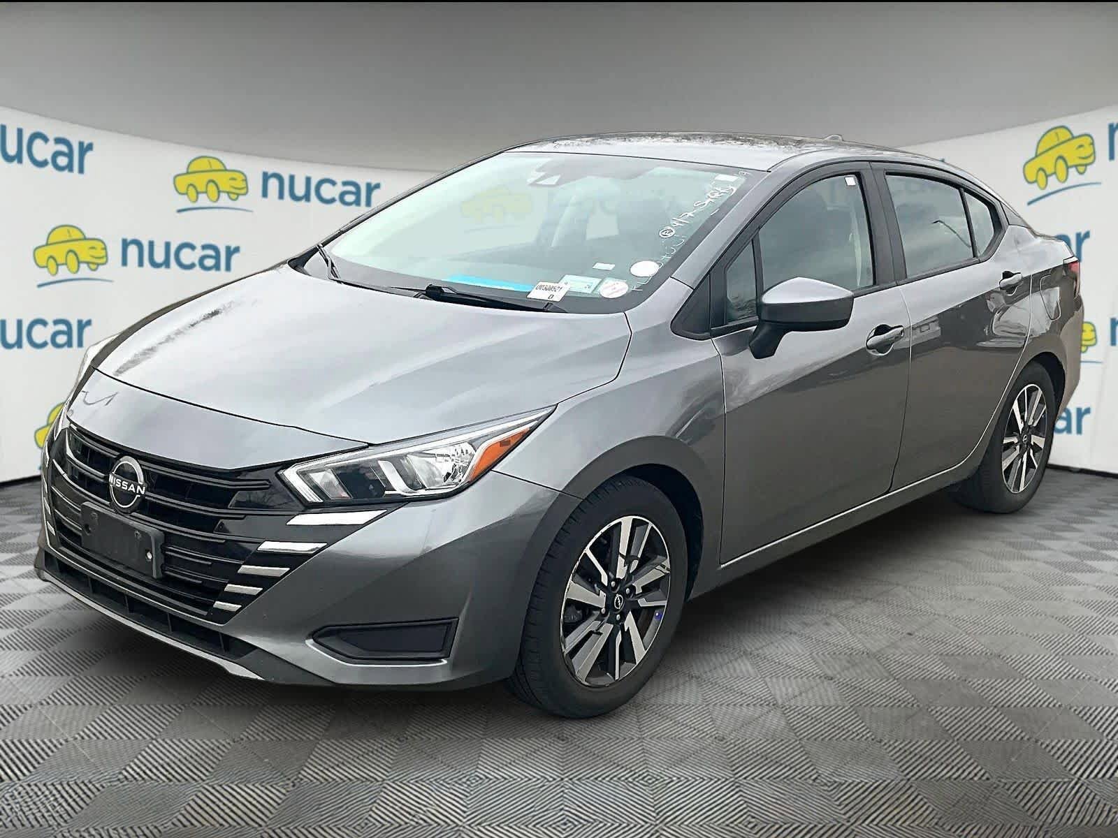 Used 2023 Nissan Versa SV FWD image 2