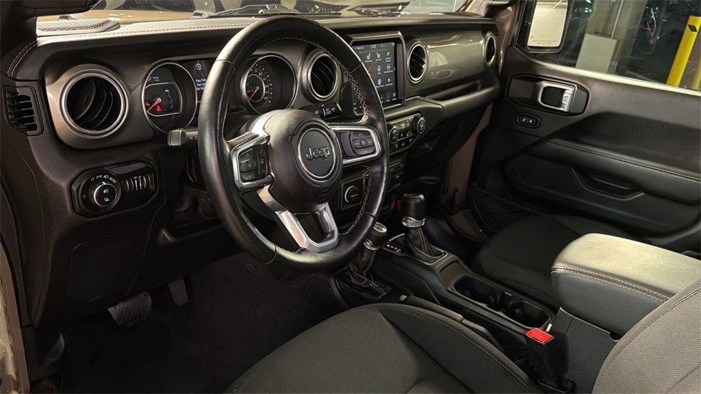 Used 2020 Jeep Gladiator Overland image 27