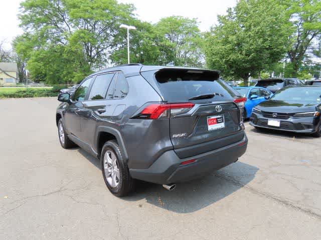 Used 2025 Toyota RAV4 XLE AWD/4WD image 4