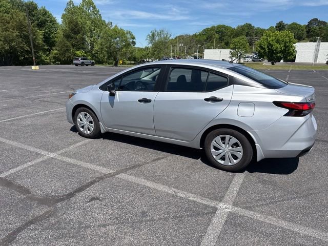Used 2024 Nissan Versa S FWD image 12