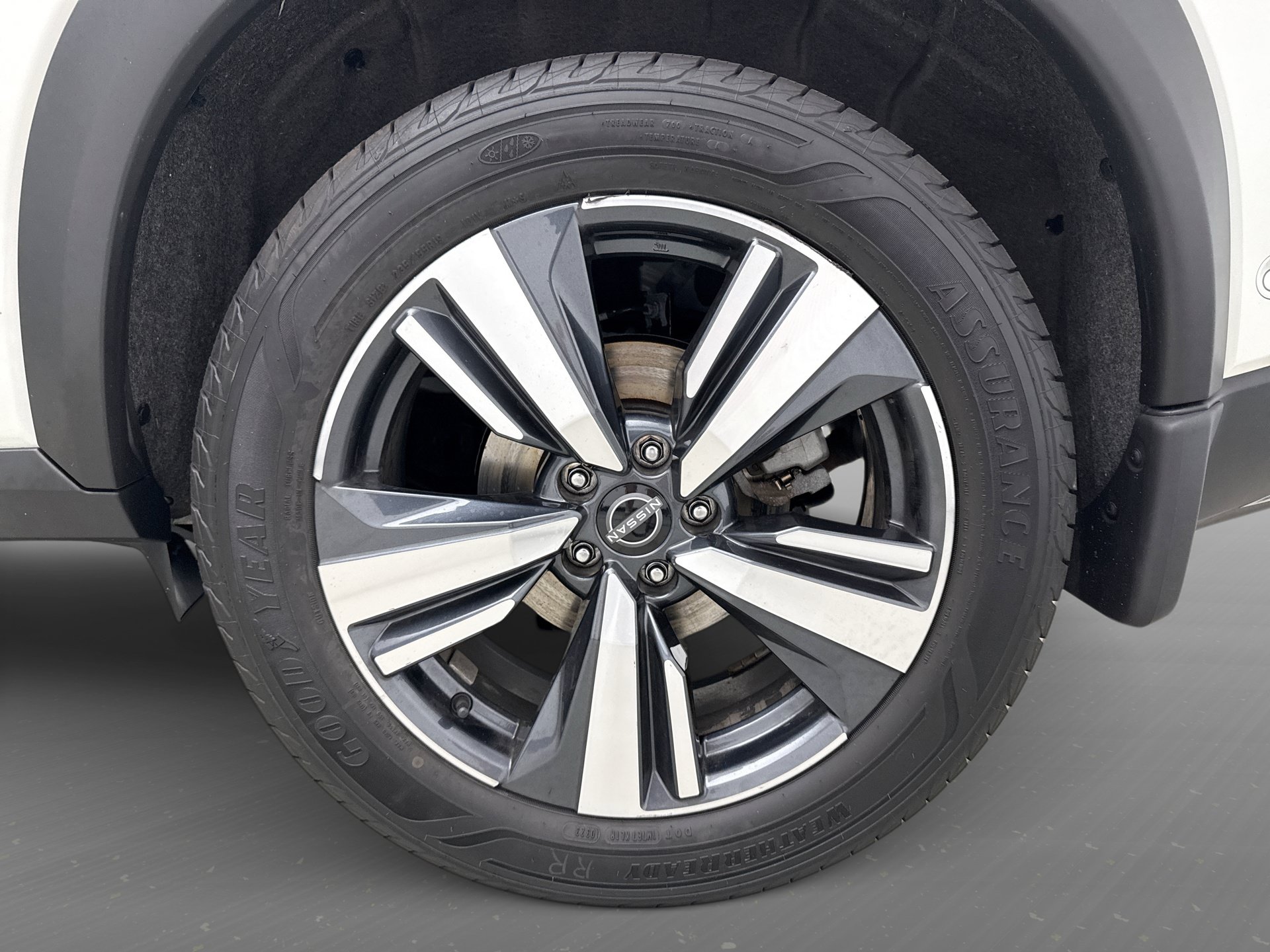 Used 2023 Nissan Rogue Platinum w/ Platinum Premium Package AWD/4WD image 22