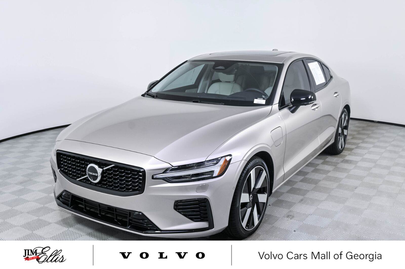 Certified 2024 Volvo S60 T8 Ultimate w/ Climate Package AWD/4WD image 1