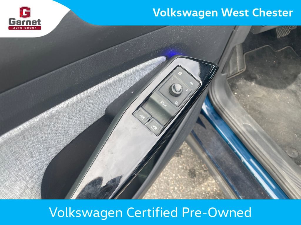 Certified 2023 Volkswagen ID.4 Pro AWD/4WD image 12