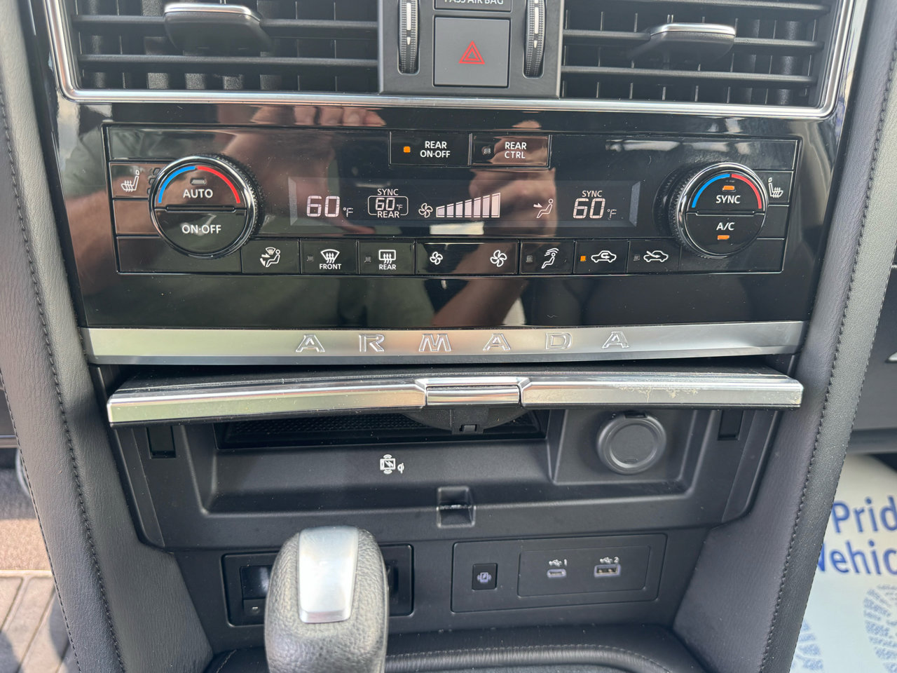 Used 2023 Nissan Armada SV image 25