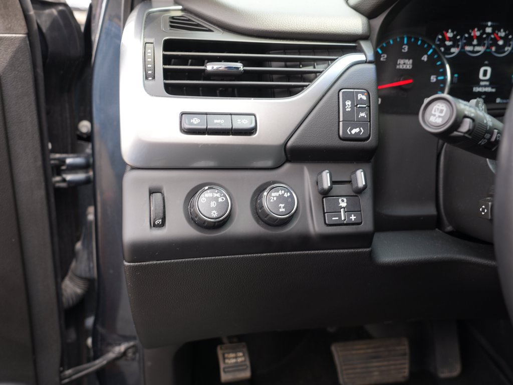 Used 2020 Chevrolet Tahoe Premier AWD/4WD image 16