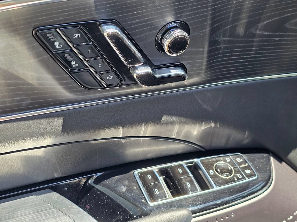 Certified 2024 Cadillac Lyriq Sport AWD/4WD image 22