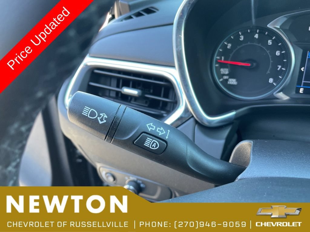 Used 2024 Chevrolet Equinox LT w/ LPO, Floor Liner Package FWD image 15