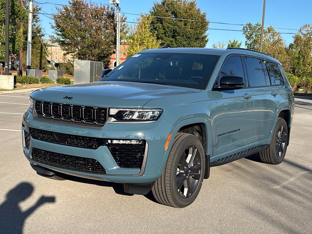 New 2027 Jeep Grand Cherokee L Limited AWD/4WD image 3