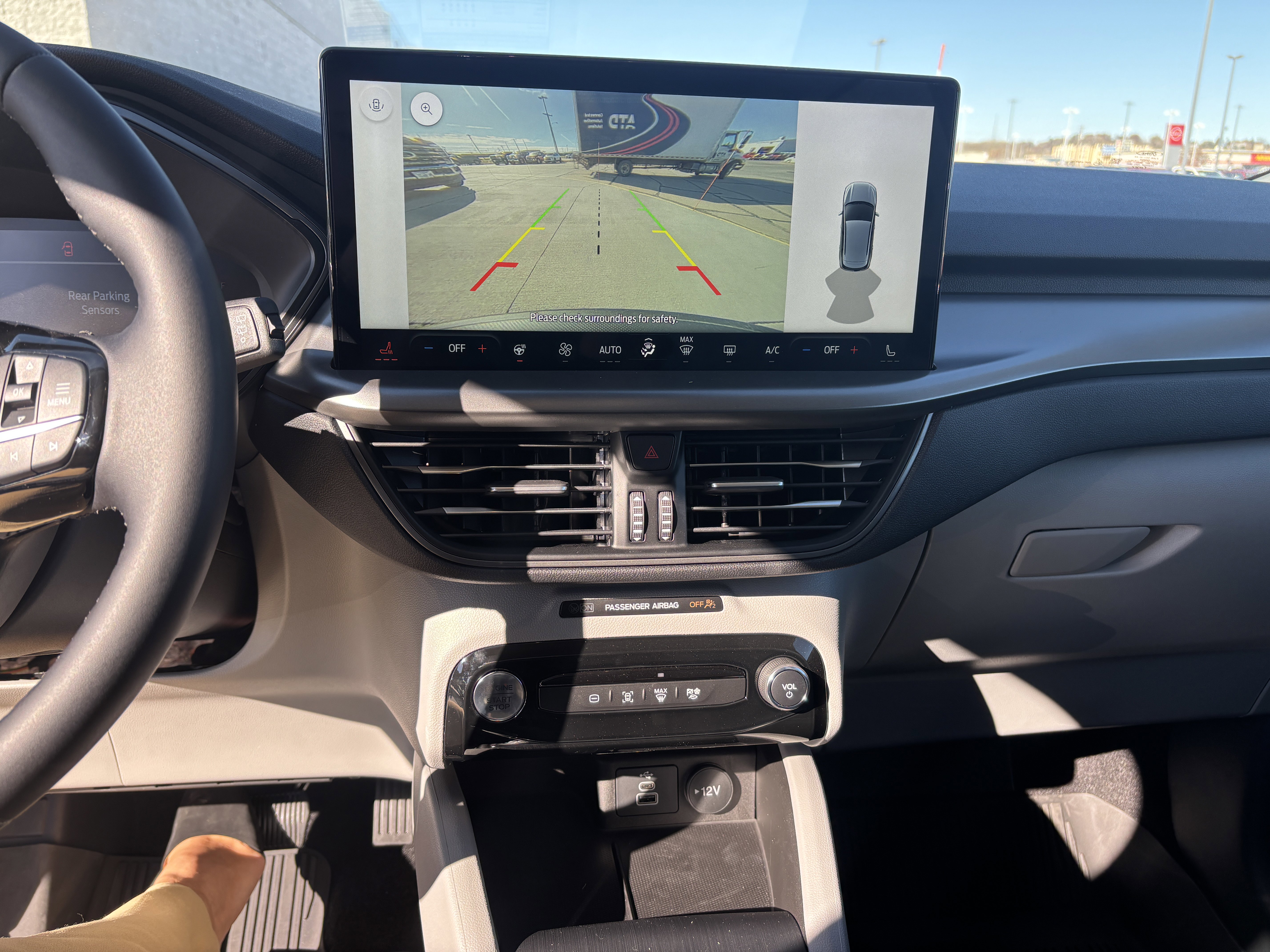 Used 2024 Ford Escape SE image 20