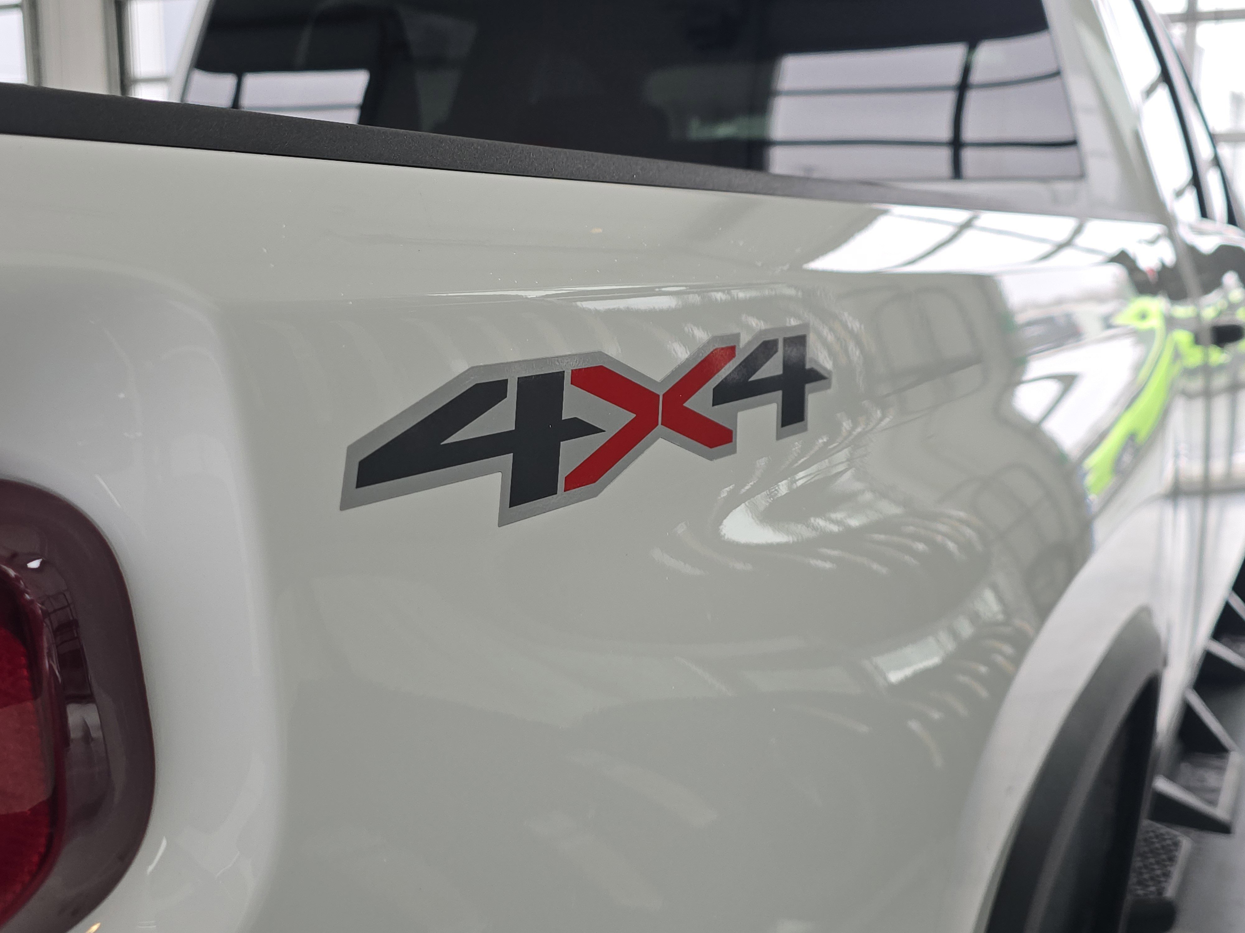 Used 2022 Chevrolet Silverado 2500 Custom w/ Custom Value Package image 14