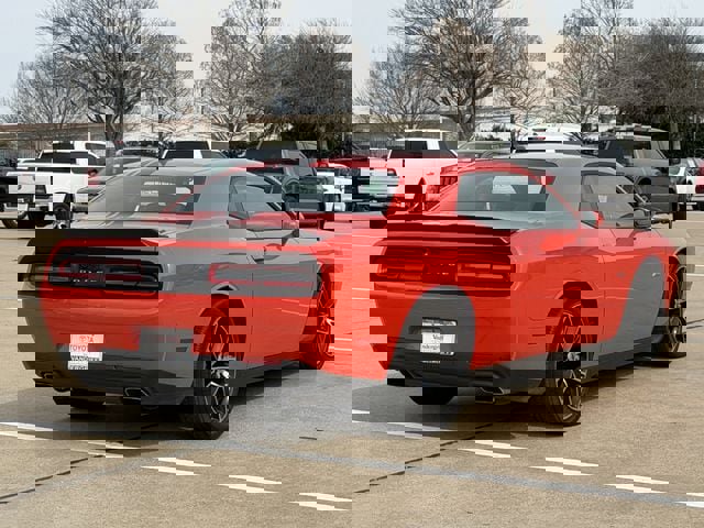 Used 2018 Dodge Challenger R/T Plus image 4