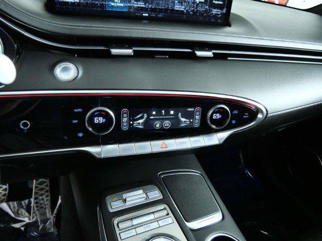 Used 2024 Genesis GV70 3.5T Sport w/ Sport Advanced Package AWD/4WD image 15