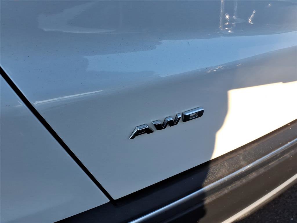 Certified 2022 Cadillac XT5 Premium Luxury image 12