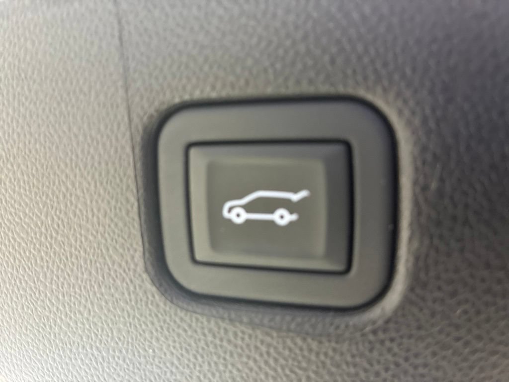 Used 2024 Chevrolet Blazer LT w/ Convenience Package FWD image 35