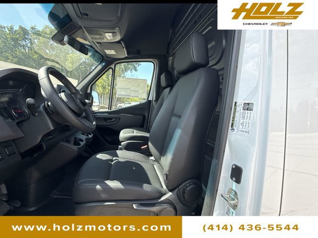 Used 2025 Mercedes-Benz Sprinter 2500 image 18