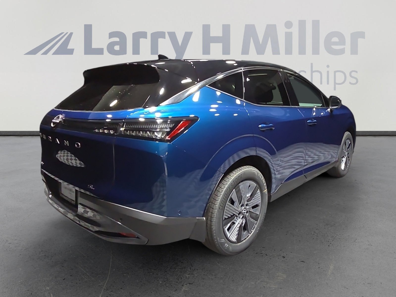 New 2025 Nissan Murano SL w/ Cargo Package AWD/4WD image 5