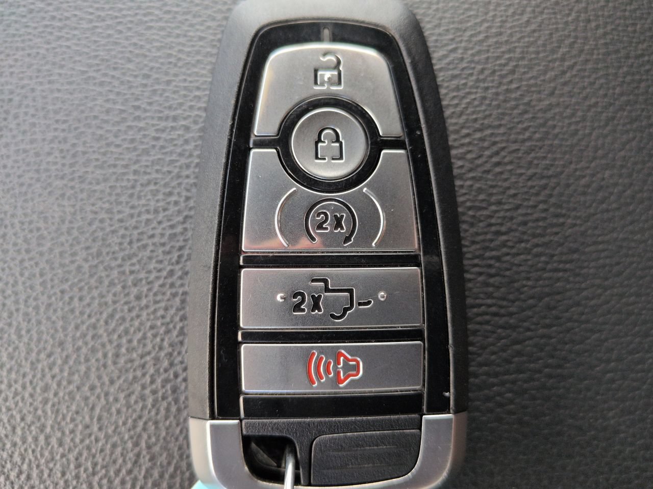 Used 2023 Ford F150 Lariat w/ Equipment Group 502A High AWD/4WD image 31