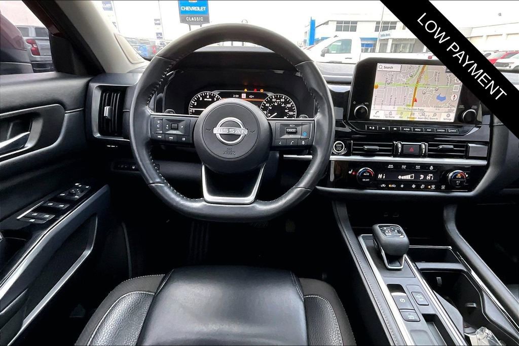 Used 2023 Nissan Pathfinder SL w/ SL Premium Package image 8