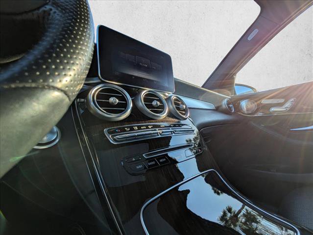 Used 2018 Mercedes-Benz GLC 300 4MATIC image 15