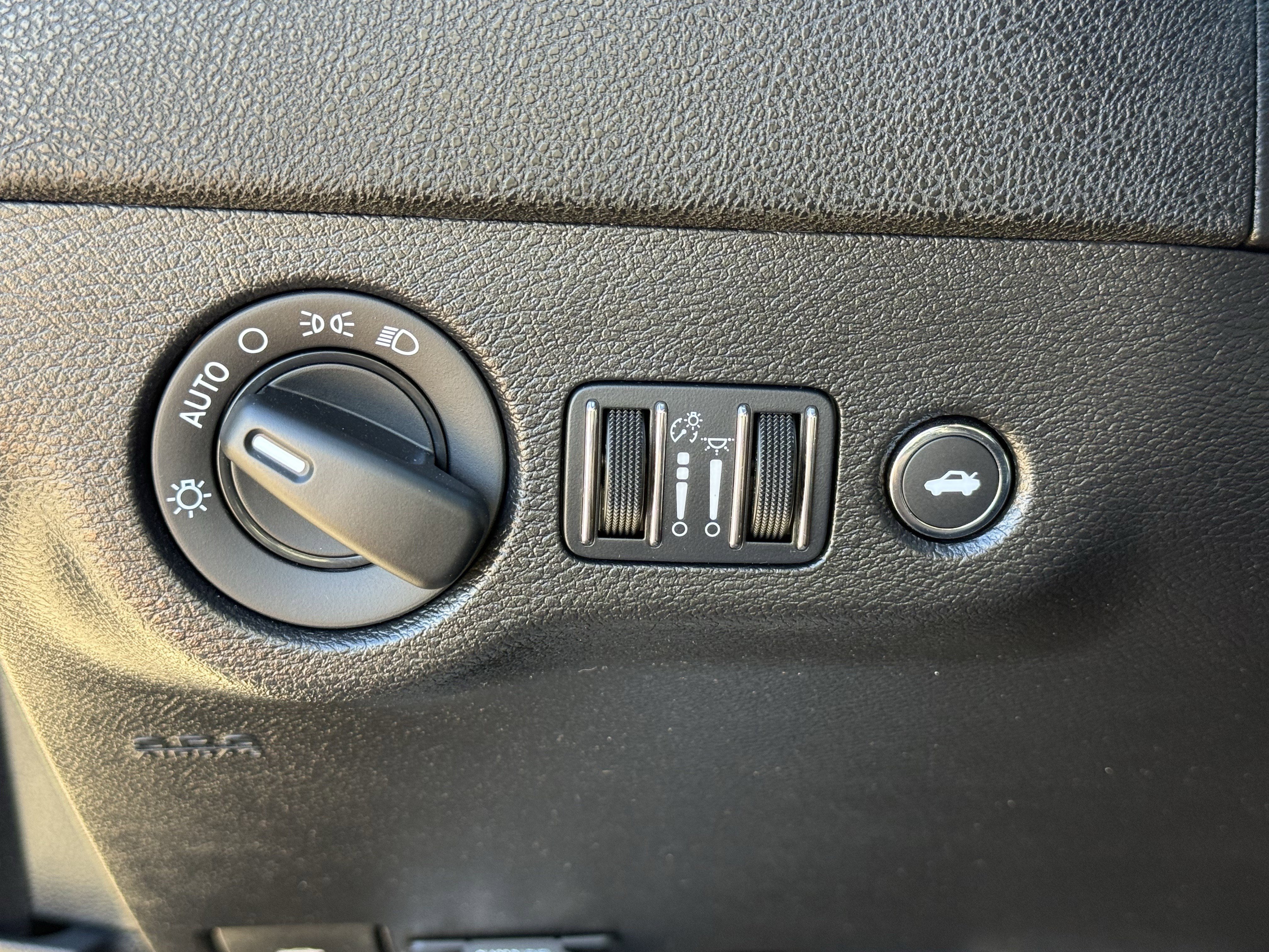 Used 2023 Dodge Charger R/T w/ Blacktop Package image 25