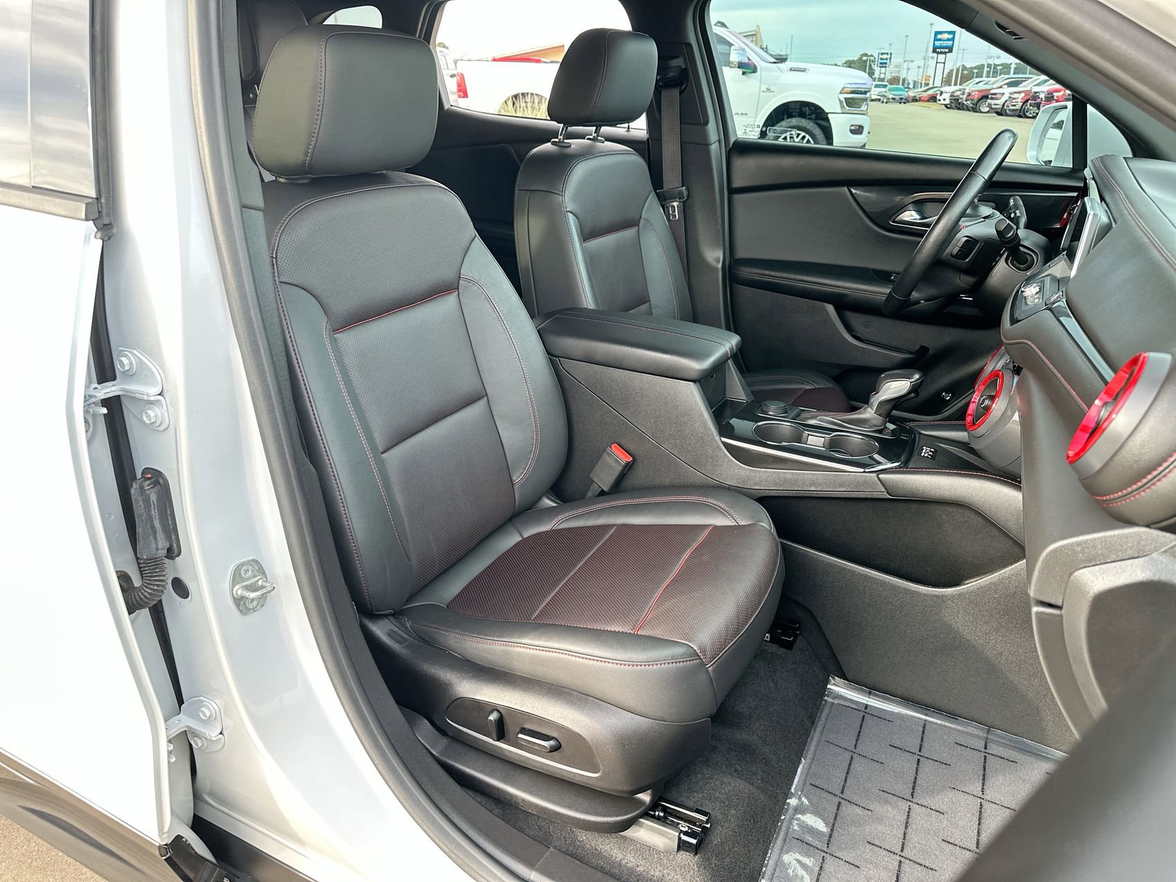 Used 2020 Chevrolet Blazer RS FWD image 24