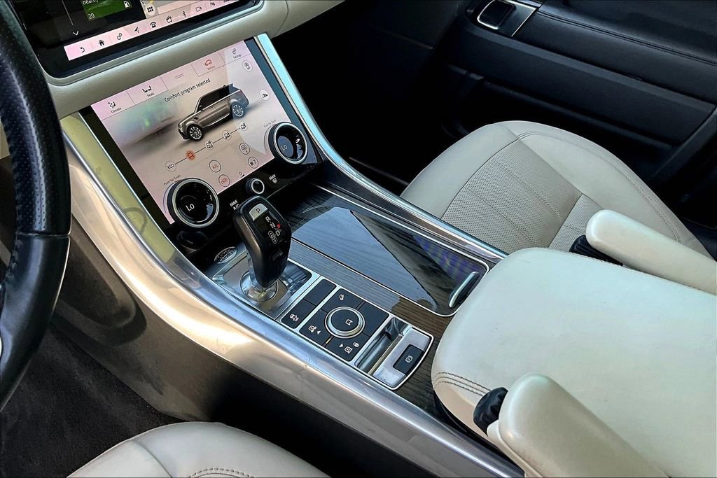 Used 2018 Land Rover Range Rover Sport HSE image 19