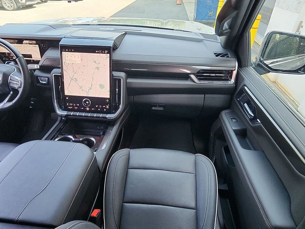 Certified 2025 GMC Yukon Elevation w/ Elevation Premium Package AWD/4WD image 29