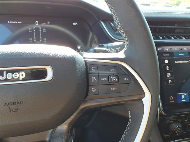 Used 2023 Jeep Grand Cherokee L Limited w/ Luxury Tech Group II image 20